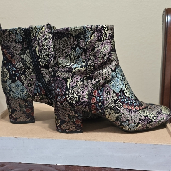 Gianni Bini Black and Gold Embroidered Ankle Boots - Picture 6 of 12
